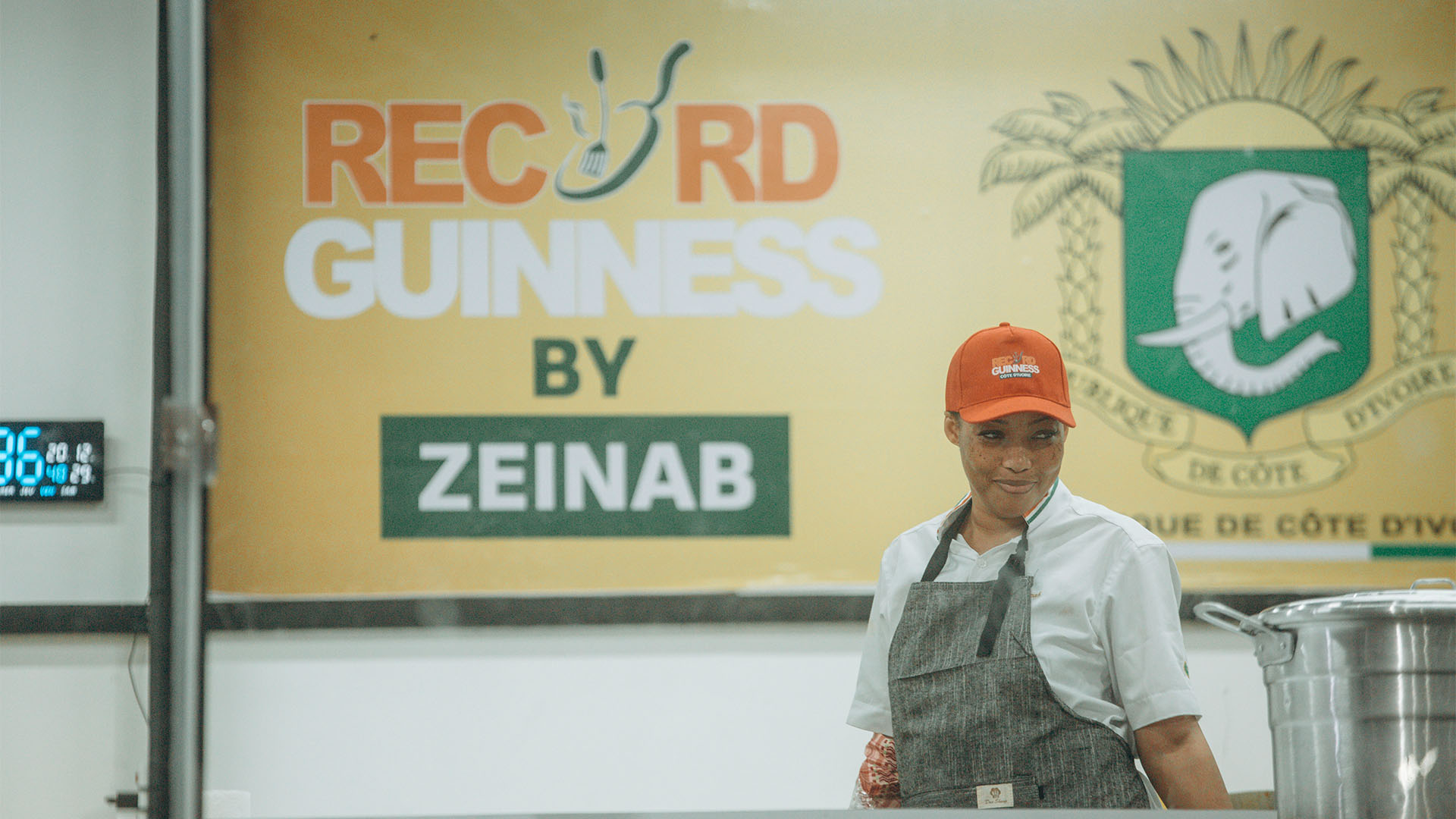 30 Studio : Capturer l&rsquo;exploit culinaire de Zeynab lors du record Guinness à l’Agora de Koumassi
